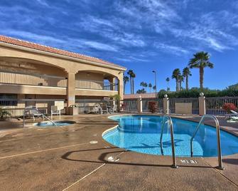 Days Inn by Wyndham Blythe - Blythe - Pool