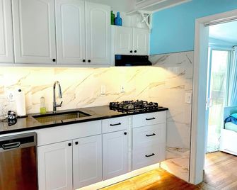 'The Cupcake' Guest House, 2 blocks to the beach in Ocean Grove, sleeps 2-3 - Ocean Grove - Kuchyň