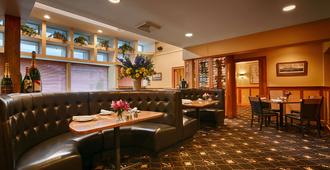 Best Western PLUS Windjammer Inn & Conference Center - South Burlington - Restaurante