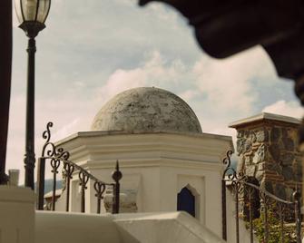 Mestizo Antigua - Antigua - Building