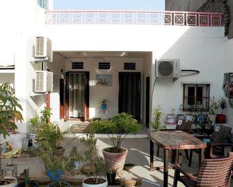 My Homestay Jaipur Soni 2700 - ג'איפור - פטיו