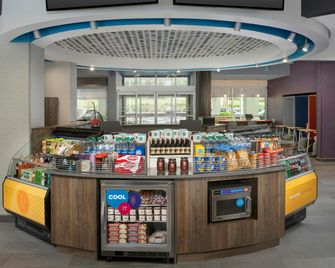 Tru by Hilton Charlotte Airport Lake Pointe - Charlotte - Restaurant