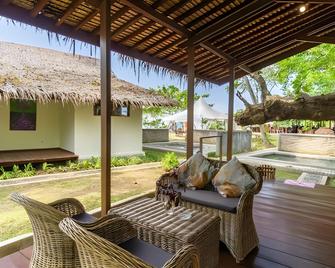 Ketapang Resort - Cisolok - Patio
