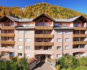 Apartment Chesa Sur Val 22 by Interhome - St. Moritz - Budova