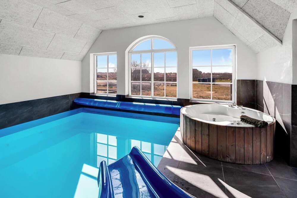 Large 16-Person Holiday Home With Pool, Hot Tub And Sauna – Ulfborg