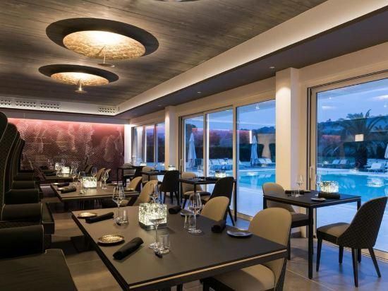 فينيس أفريكا كانتري هاوس - سينيغاليا - مطعم