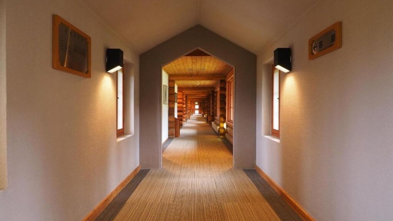 Log Hotel Larch Lake Kanayama