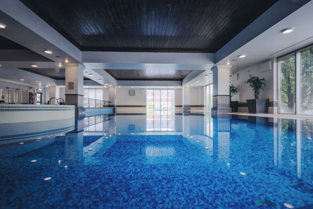 The Runnymede On Thames