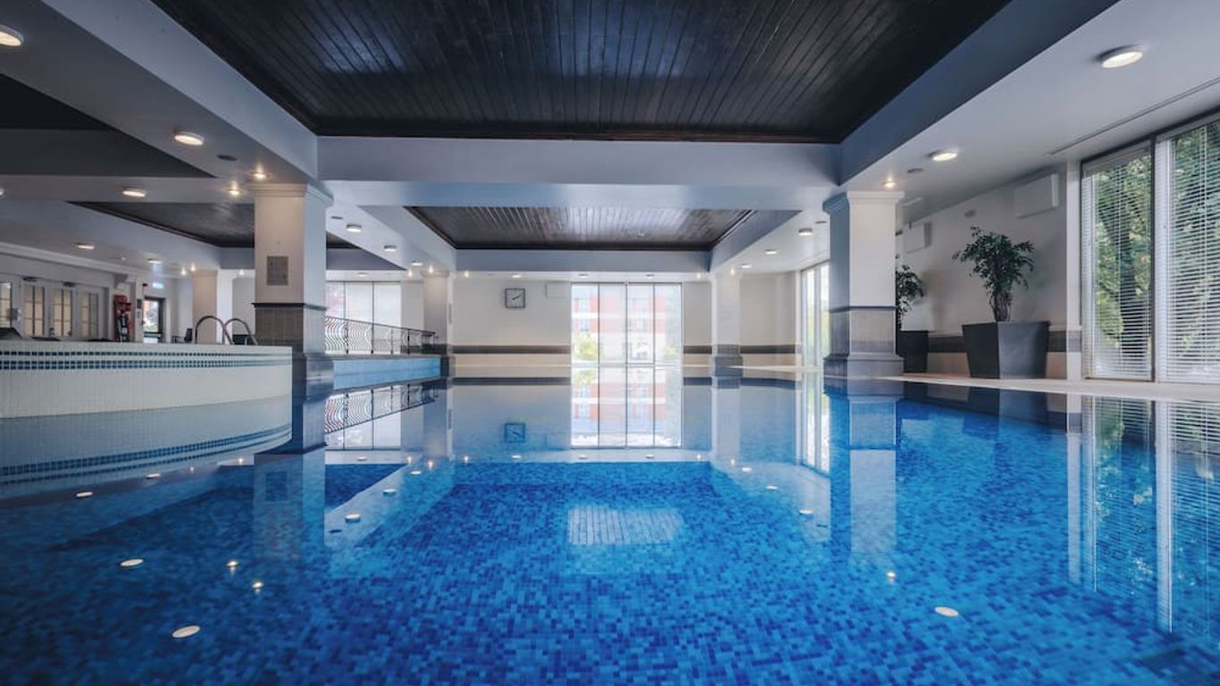 The Runnymede On Thames