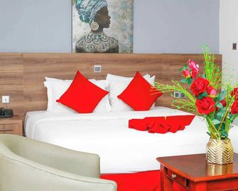 Ave Maria Hotel - Accra - Bedroom