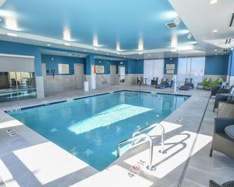 Hampton Inn & Suites Cincinnati Liberty Township - West Chester - Pool