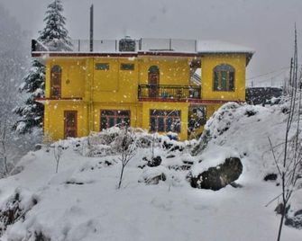 Nomads Hostel - Kasol - Edificio