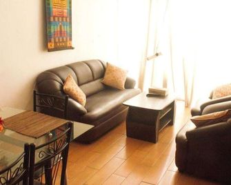We Ceylon Inn - Gampaha - Salon
