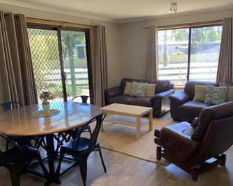 Lily Cottage, Port Hughes - Port Hughes - Restaurant