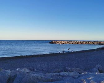 Spacieux Appartement Front De Mer - Saintes-Maries-de-la-Mer - Spiaggia