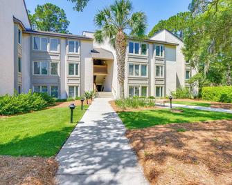 Walk to South Beach Idyllic Sea Pines Villa! - Hilton Head Island - Edificio
