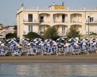 Hotel Toscana - Marotta