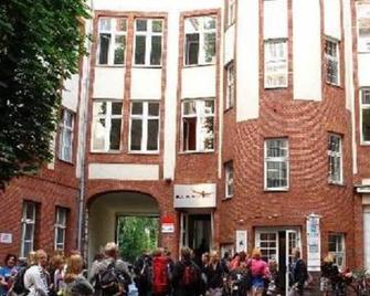 All In Hostel - Berlin - Building