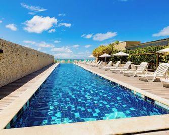 Yak Beach Hotel Natal - נאטאל - בריכה