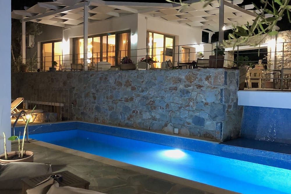 Achlada - Mourtzanakis Residence - Agia Pelagia - สระว่ายน้ำ
