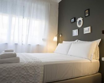 Bcharming House - Porto - Bedroom