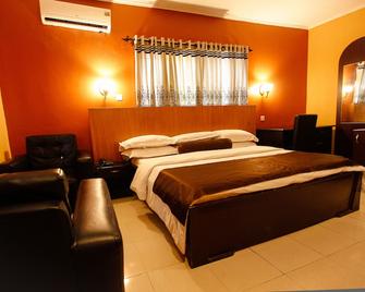 The Sanzak Place - Lagos - Habitación
