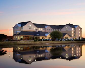 Homewood Suites by Hilton Wichita Falls - וויצ'יטה פולס - בניין