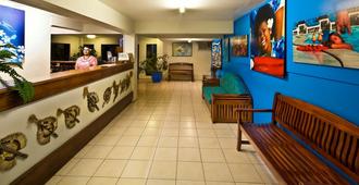 Nadi Bay Resort Hotel - Nadi - Front desk