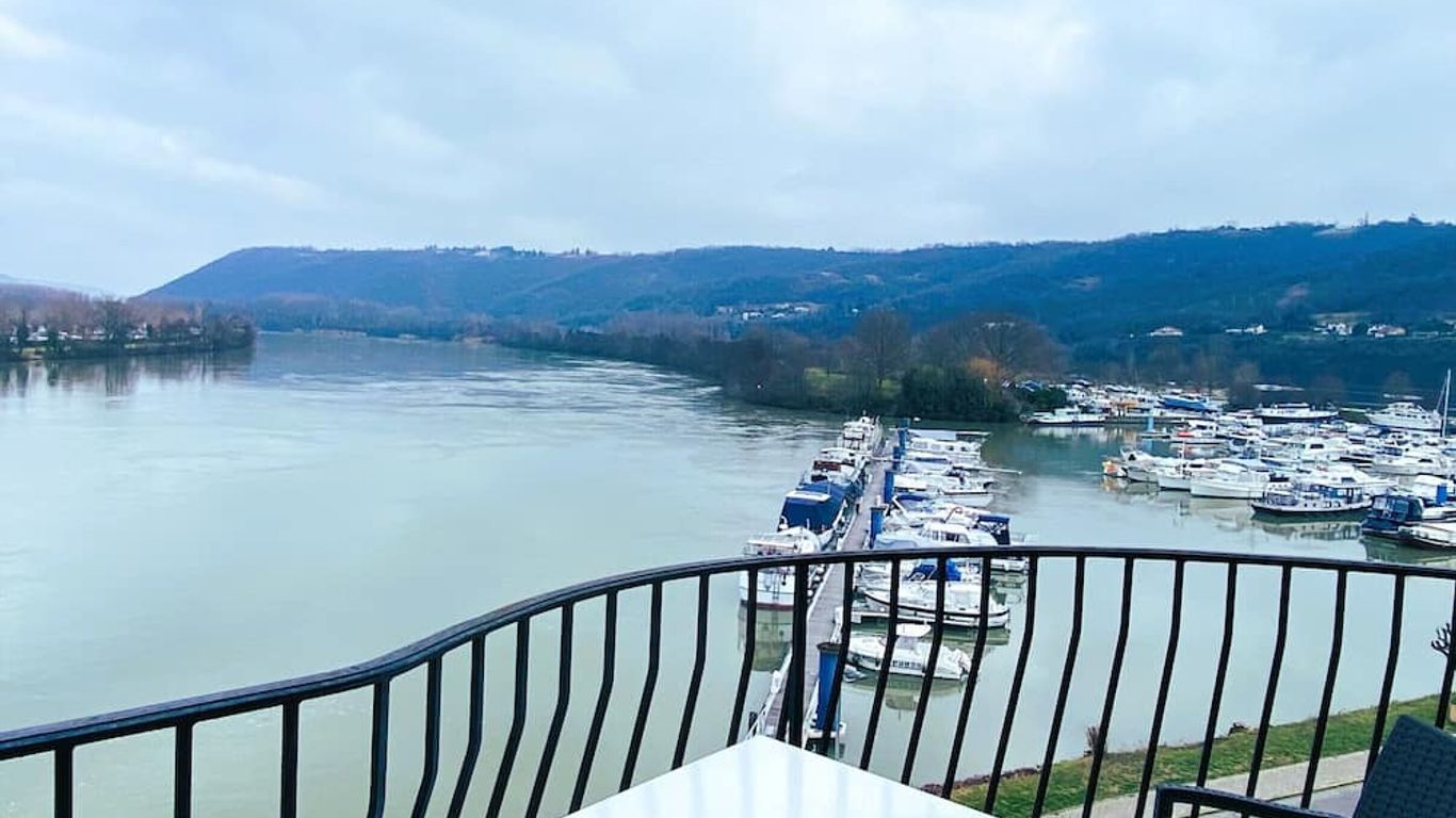 هوتل لو بيلفيو