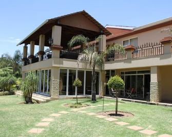 Summer Place Boutique Hotel - Germiston - Building