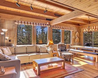 Overlooking Beautiful Bear Lake VH#318 by Bear Valley Vacation Rentals - Arnold - Living room