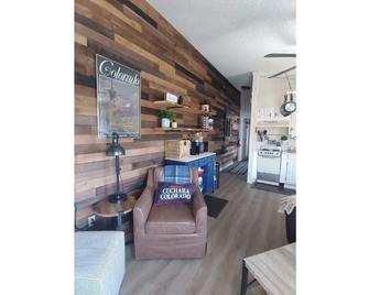 Aspen Leaf Retreat - La Veta - Kitchen