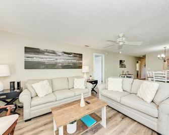 Anna Maria Island Beach Palms - Bradenton Beach - Wohnzimmer
