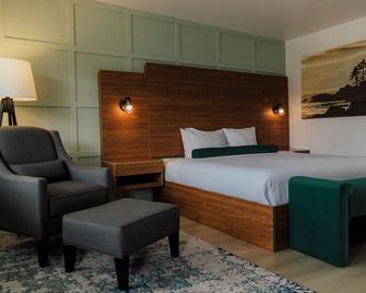 Ukee Peninsula Motel - Ucluelet - Bedroom