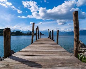 Casita Del Lago, Atitlan, Cerro De Oro (Lake House) - Santiago Atitlán - Playa
