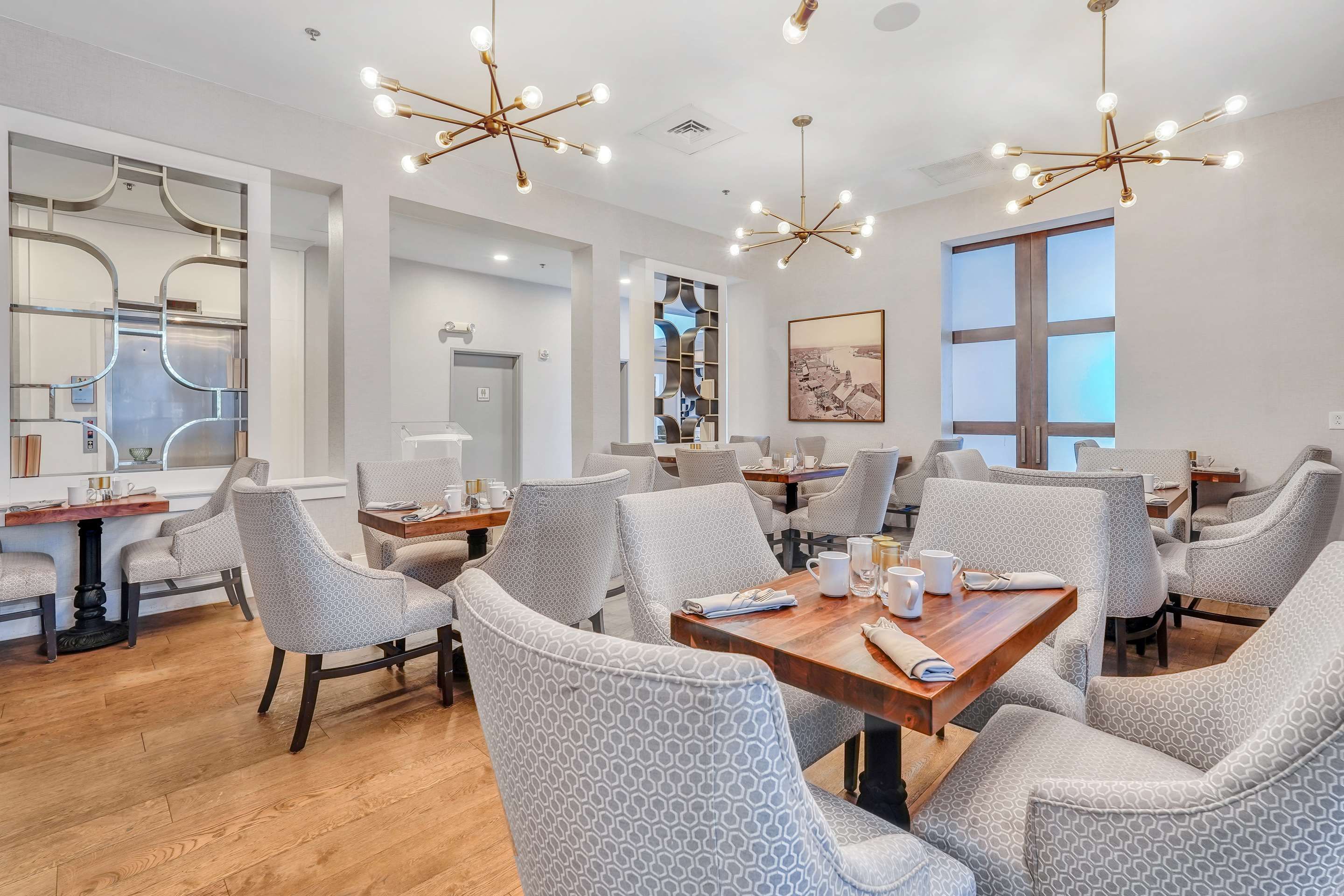 The Bluff Savannah Historic District, Tapestry by Hilton - סאוואנה - מסעדה