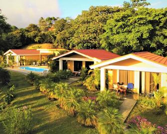 Lovely Villa in LakeGardens Beautiful Lake Views in between Two Active Volcanoes - Arenal - Bâtiment