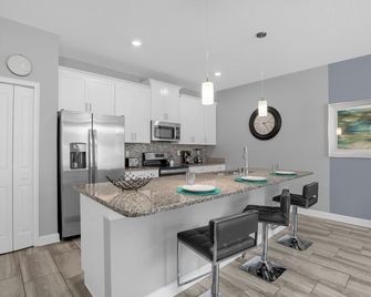 Champions Gate Resort Home W Bbq Pool - Davenport