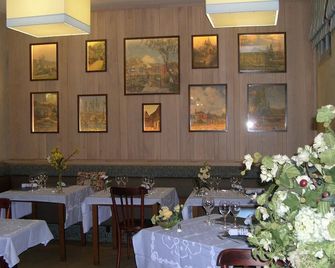 Hôtel Aux Armes d'Estaing - Estaing - Restaurant