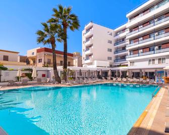 Best Western Plus Hotel Plaza - רודוס (עיר) - בריכה