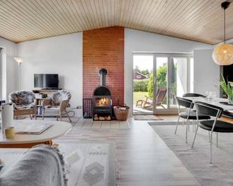 Holiday Home Ilppo - 200m from the sea in Funen by Interhome - Hesselager - Sala de estar