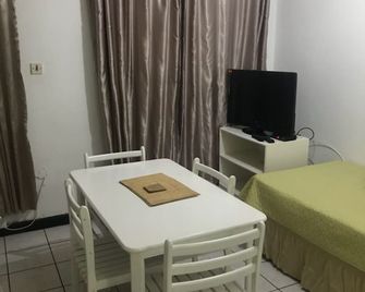 Ocho Rios Beach Apt at Sandcastles - Ocho Rios - Essbereich