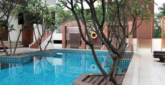 Furamaxclusive Sathorn, Bangkok - Bangkok - Pool