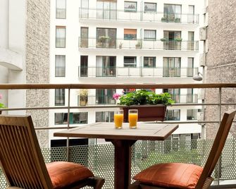 Residhotel Imperial Rennequin - París - Balcón