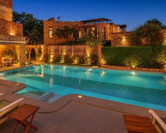 Hotel Inn Season - Jodhpur - Piscina