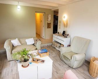 Casa Amonite Hostel Boutique - Puerto Madryn - Oturma odası