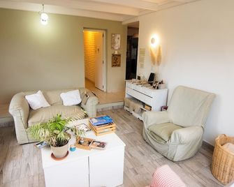 Casa Amonite Hostel Boutique - Puerto Madryn - Sala de estar