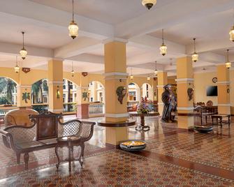 Country Inn & Suites By Radisson, Goa Candolim - Panaji - Lobby