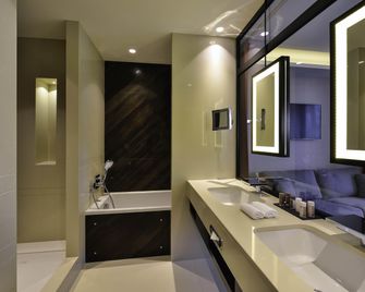 Grand Hotel La Cloche Dijon - MGallery Collection - דיז'ון - חדר שינה