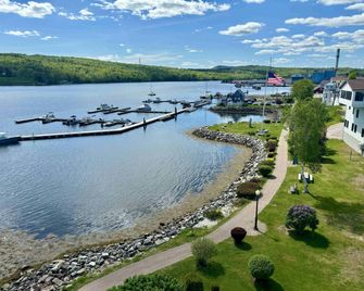 Fort Knox Inn - Bucksport - Outdoors view